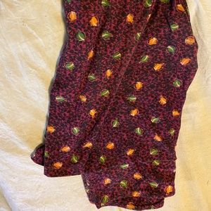 Lu la roe burgundy print leggings